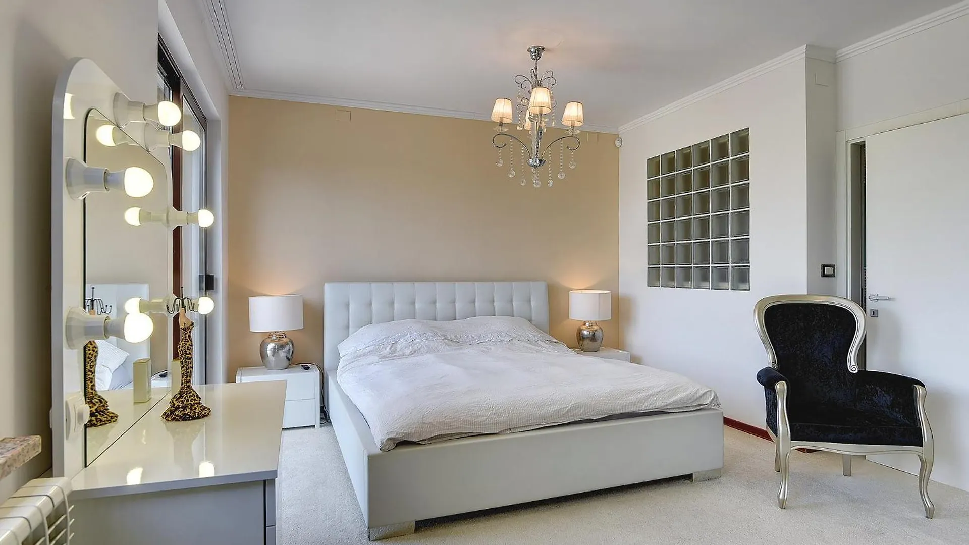 Villa Contessa Del Mar In Pula For 7 People Only 200 Meters From The Beach & Pet Friendly