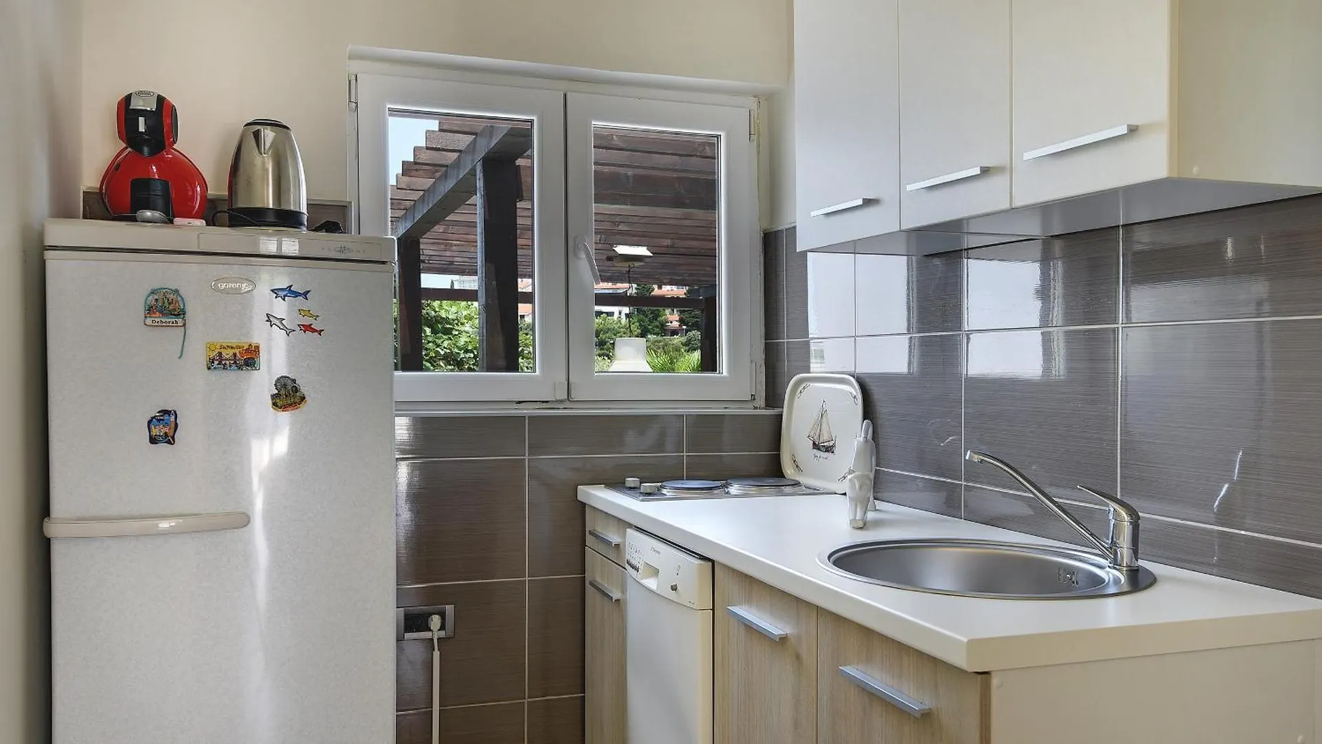 Villa Contessa Del Mar In Pula For 7 People Only 200 Meters From The Beach & Pet Friendly