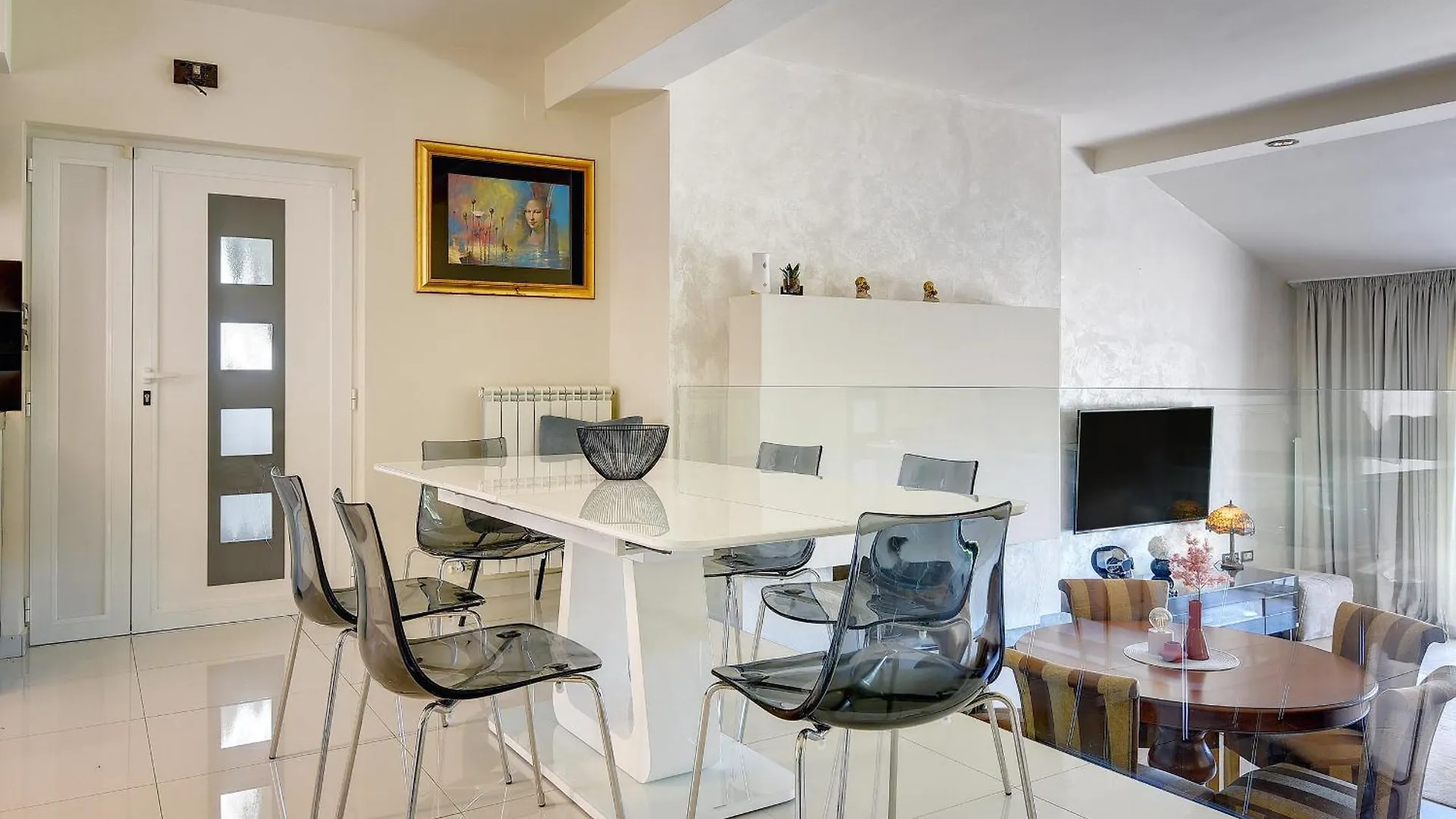 Villa Contessa Del Mar In Pula For 7 People Only 200 Meters From The Beach & Pet Friendly